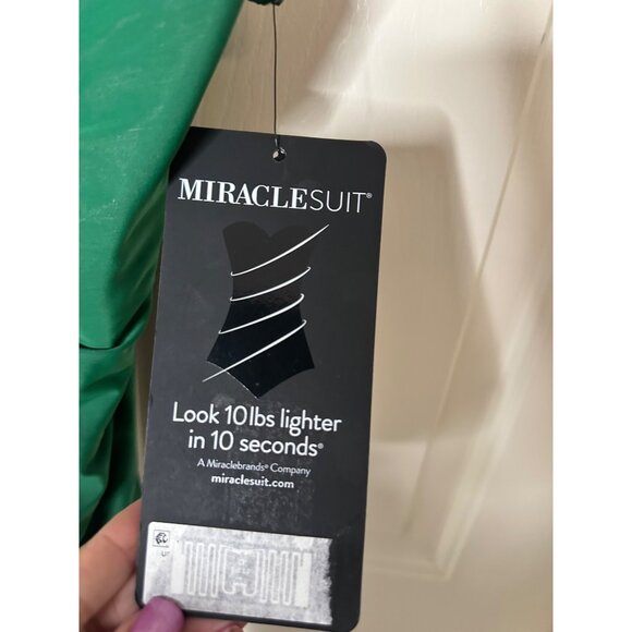 New Size 12 Miraclesuit Womens Green Oceanus One-Piece Swimsuit Draped Slimming - Picture 4 of 7